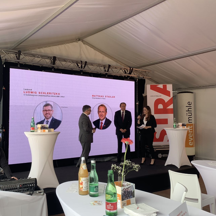 Vortrag Bühne Veranstaltung